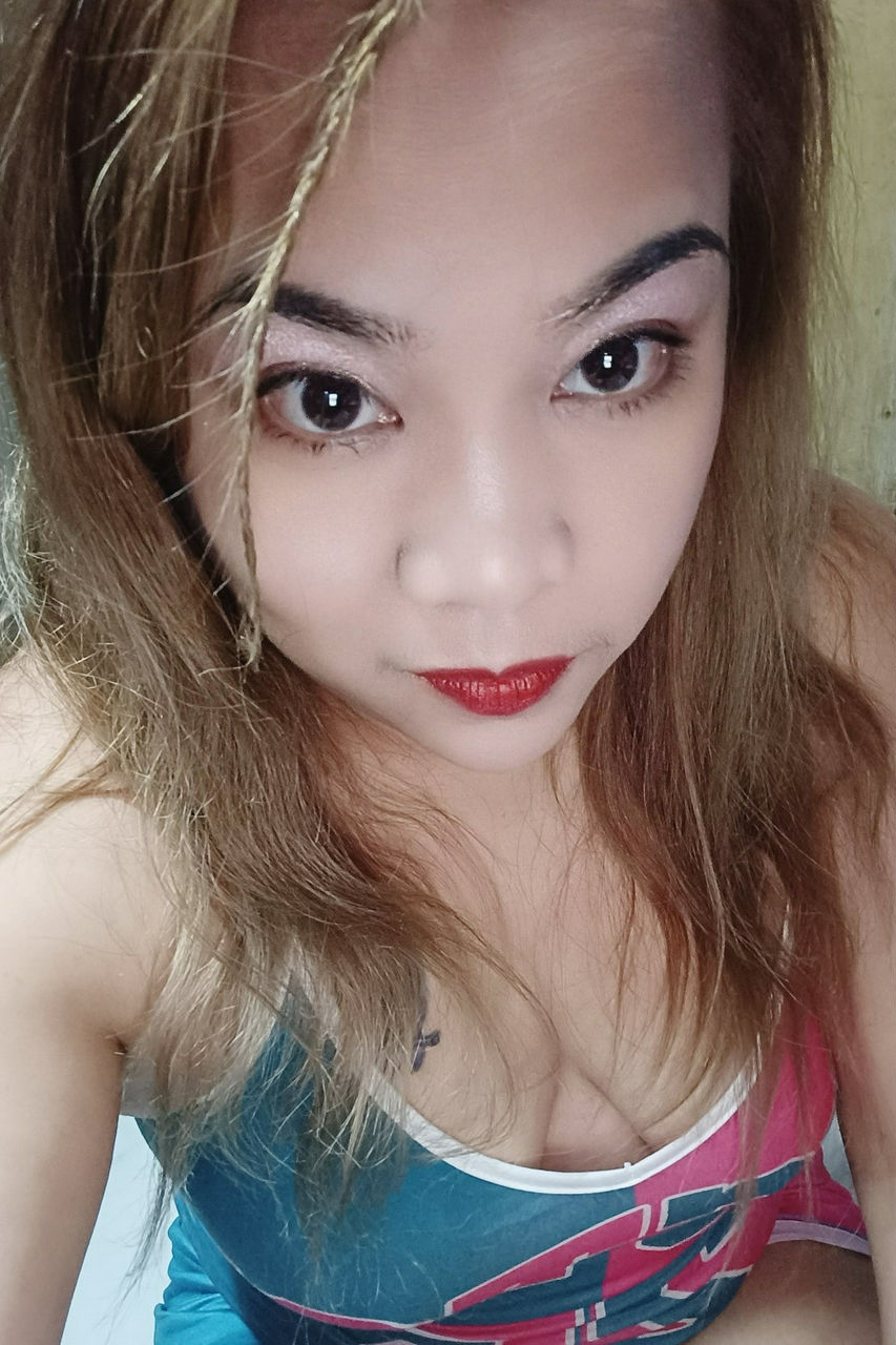 Escorts Manila, Philippines BOOBSIE AND Solid Squiter Girl With Face