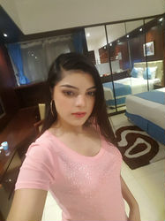 Escorts United Arab Emirates Jiya Indian Girl