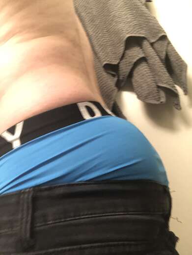 Escorts Calgary, Alberta Handsome tattoo jock boy