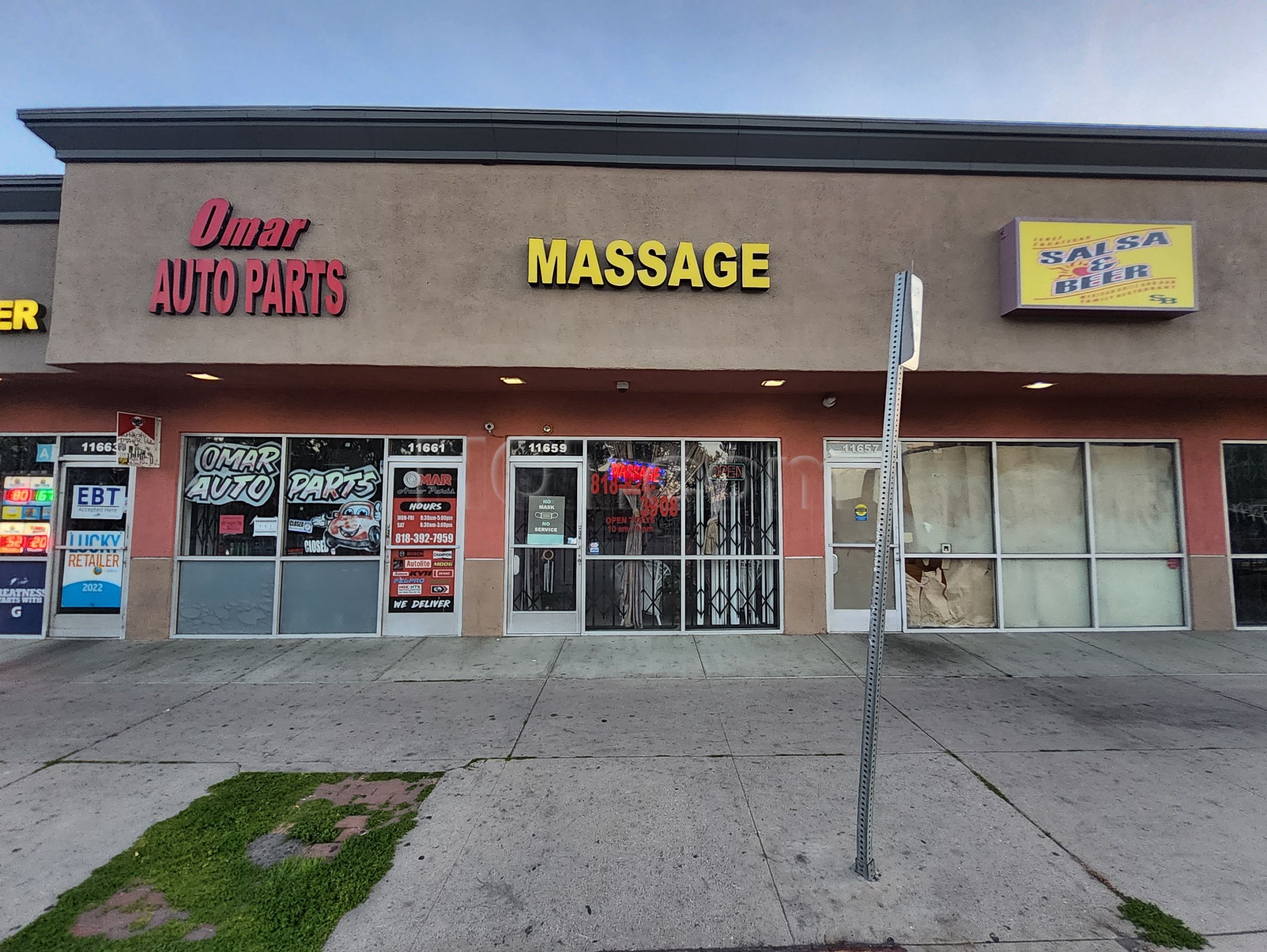 North Hollywood, California Cozy Spa Massage