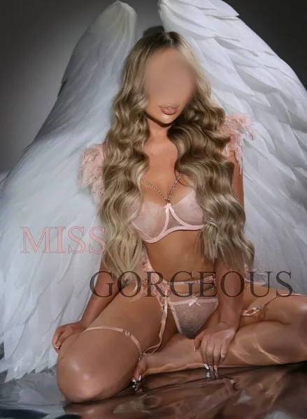 Escorts Medellin, Colombia Miss Berilo