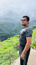 Service Available SE10 & E12