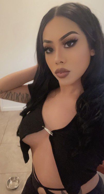 Escorts San Bernardino, California QueenBeeAshley