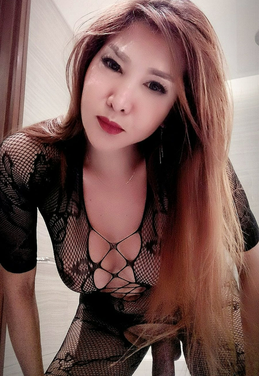 Escorts Makati City, Philippines Mistress Kathy VIP Top classy dominant