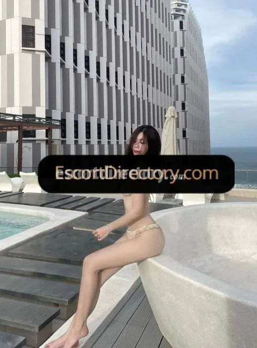 Escorts Dubai, United Arab Emirates Yumi