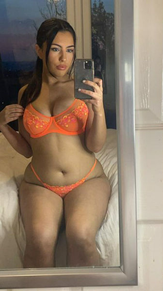 Escorts Miami, Florida Kara mell