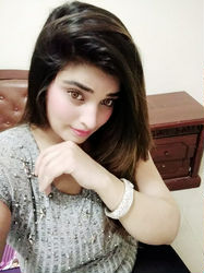 Escorts Sharjah, United Arab Emirates Arpita Indian Milf