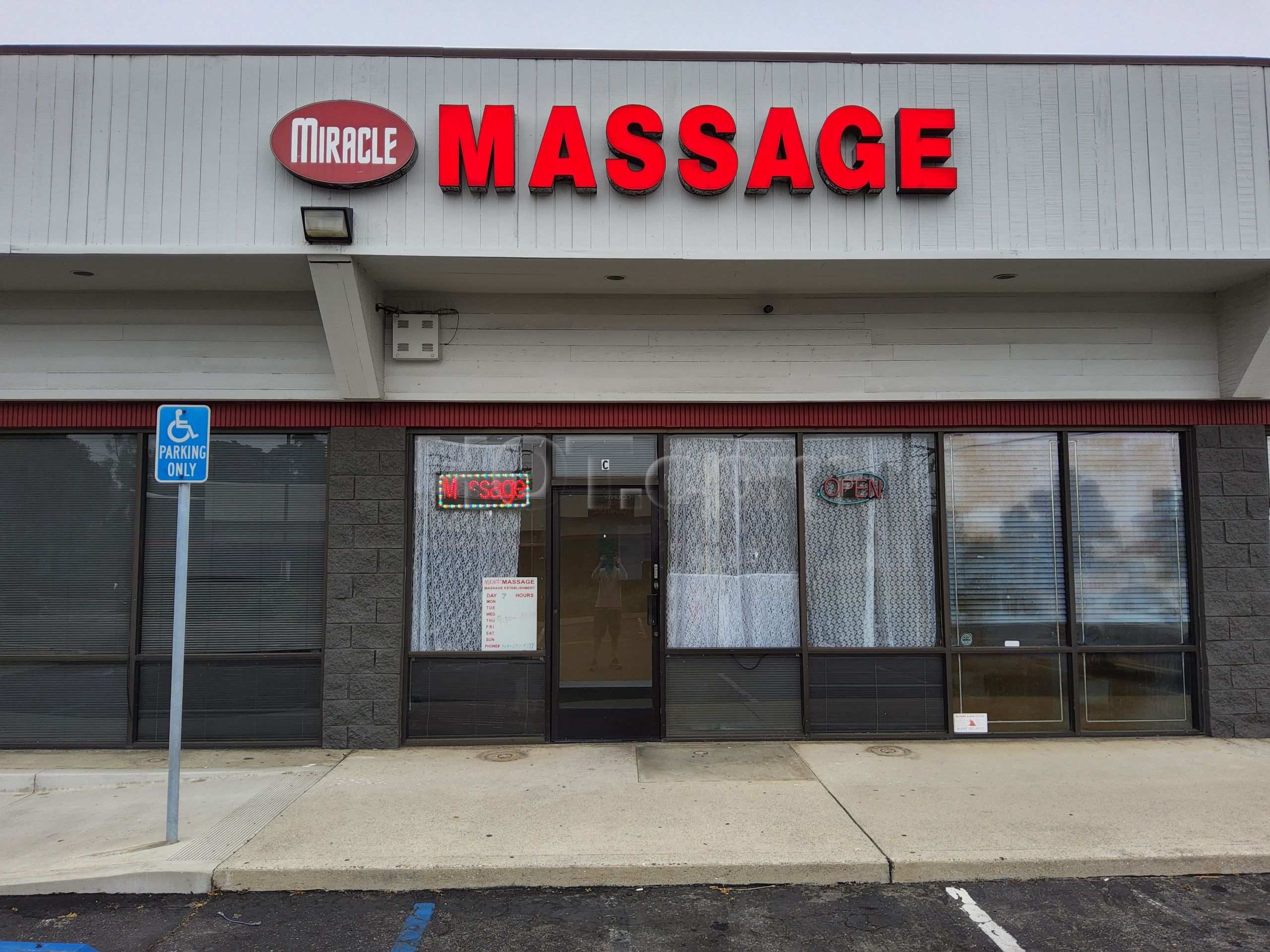 Ventura, California Miracle Massage