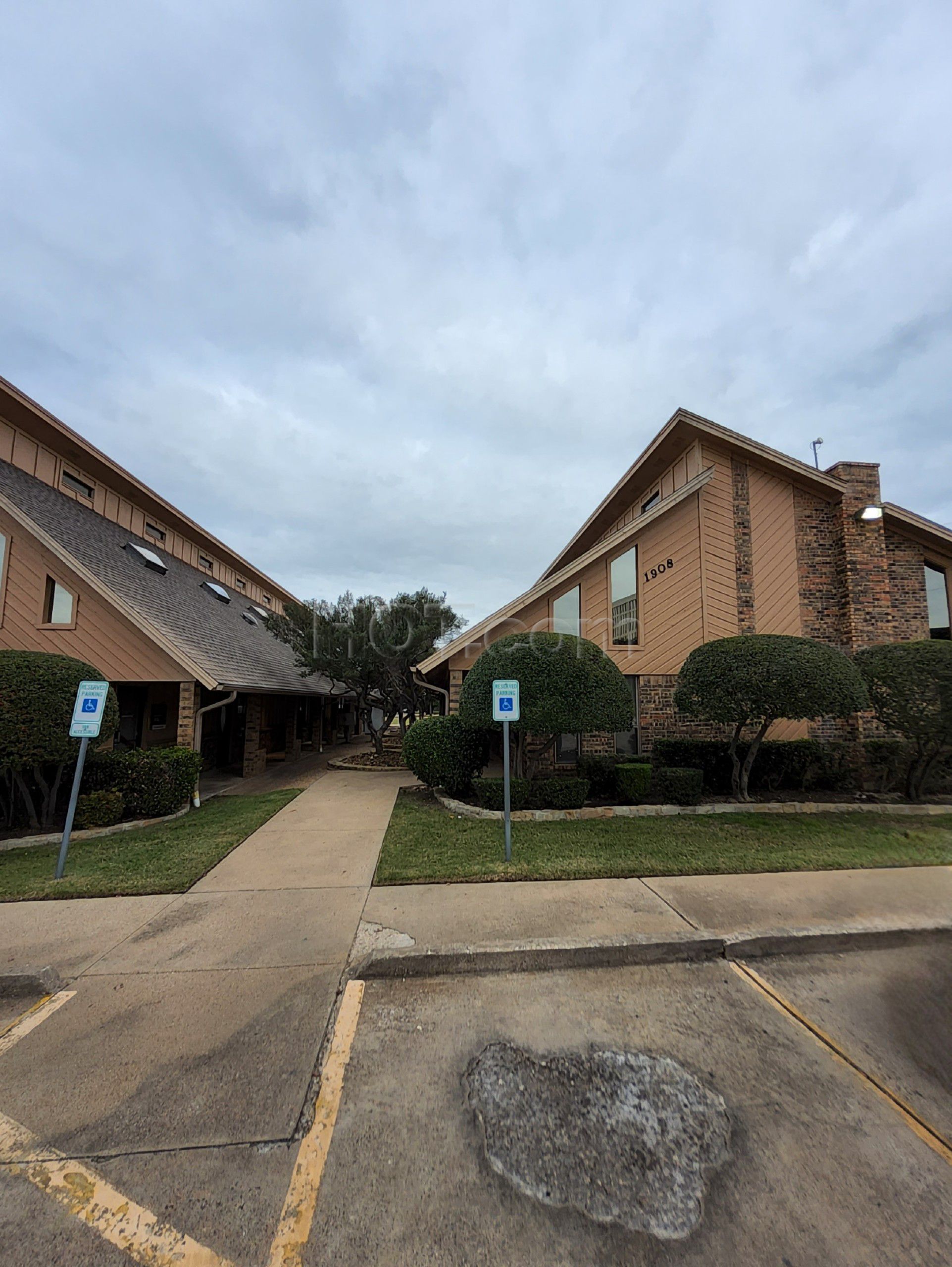 Bedford, Texas Central Spa