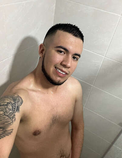 Escorts Orlando, Florida American boy with Latin blood