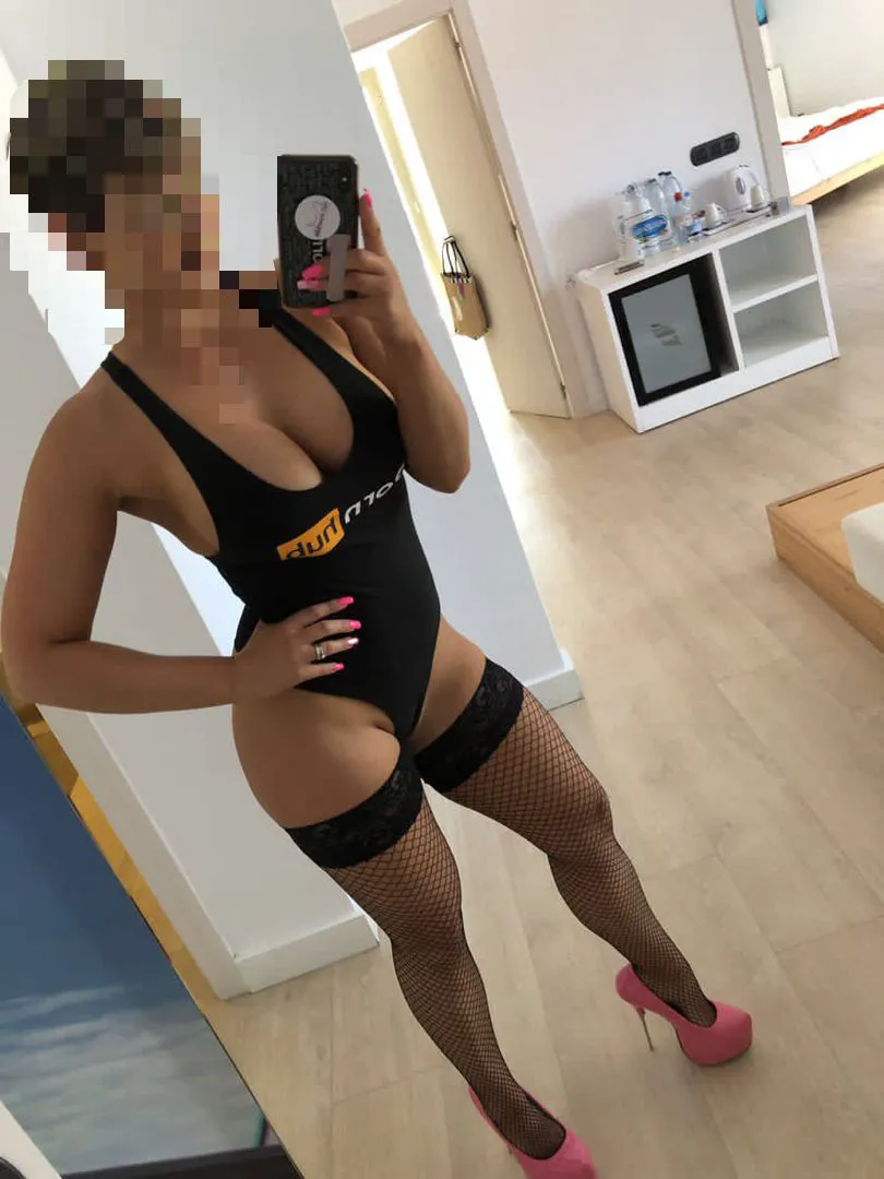 Escorts Bristol, England Jazia