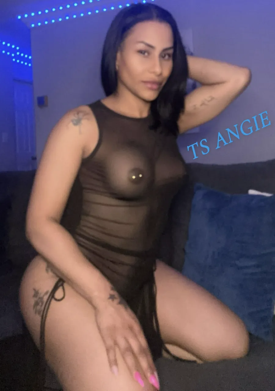 Escorts Long Island City, New York Angie BOHEMIA