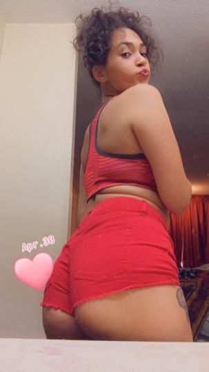 Fun 💃, ambitious🤗 , mixed👩🏽 , natural curly 👩🏽‍🦱headed Freak💦💦 CUM PLAY WITH ME BABY 🥴🥵