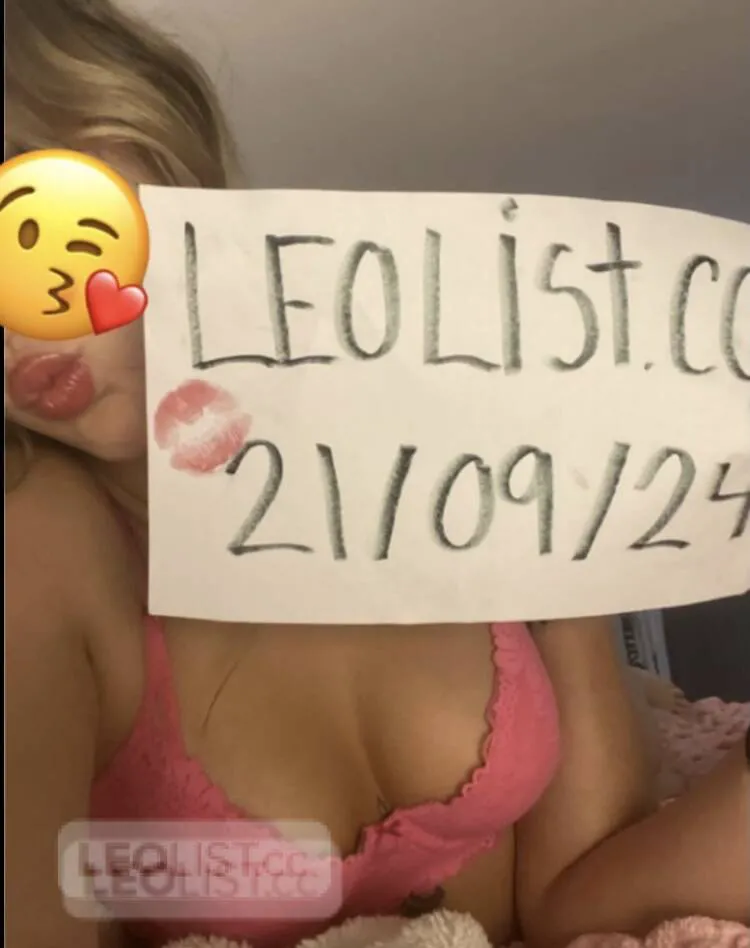 Escorts Cambridge, Ontario Snowbunny Greek freak no restrictions daddy fuck doll