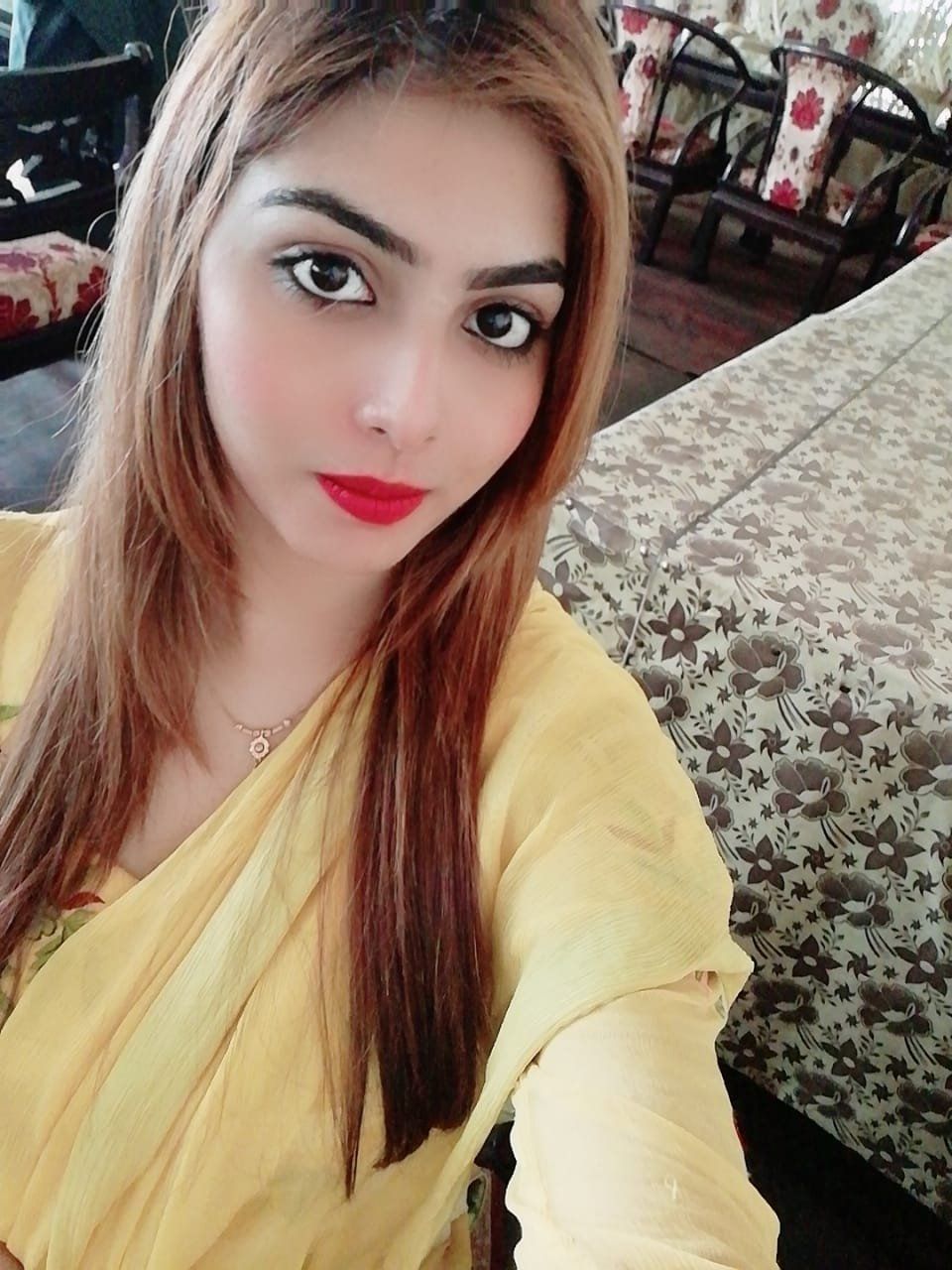 Escorts Abu Dhabi, United Arab Emirates Neelam Hot Girl