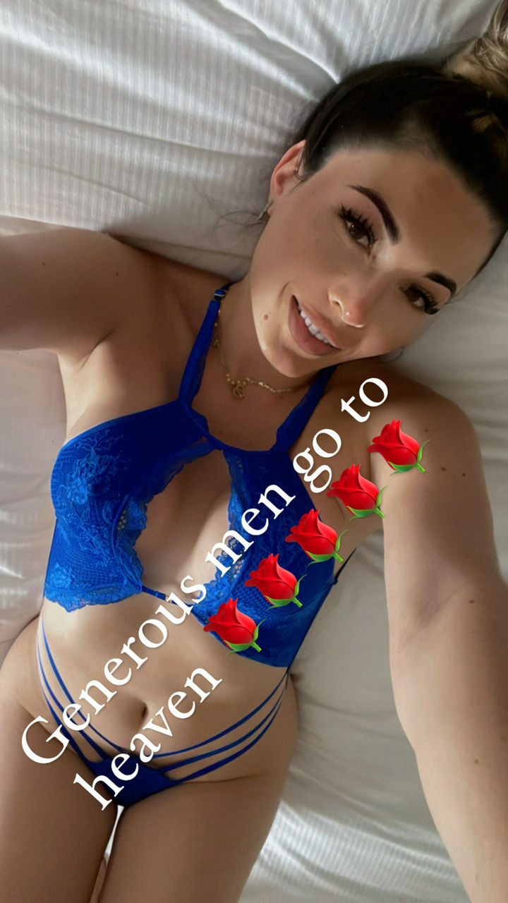 Escorts Tampa, Florida Read“about me”