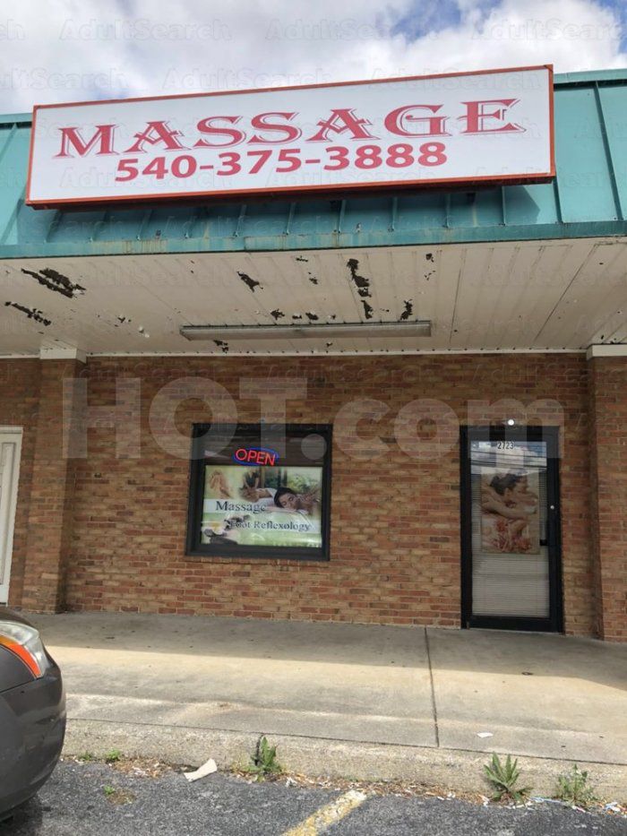 Salem, Virginia Lily Golden Massage