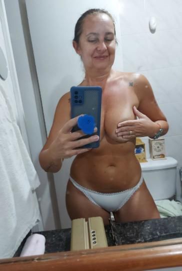 Escorts Cleveland, Ohio 💦😋 Years Very Innocent Older Mom💦😋