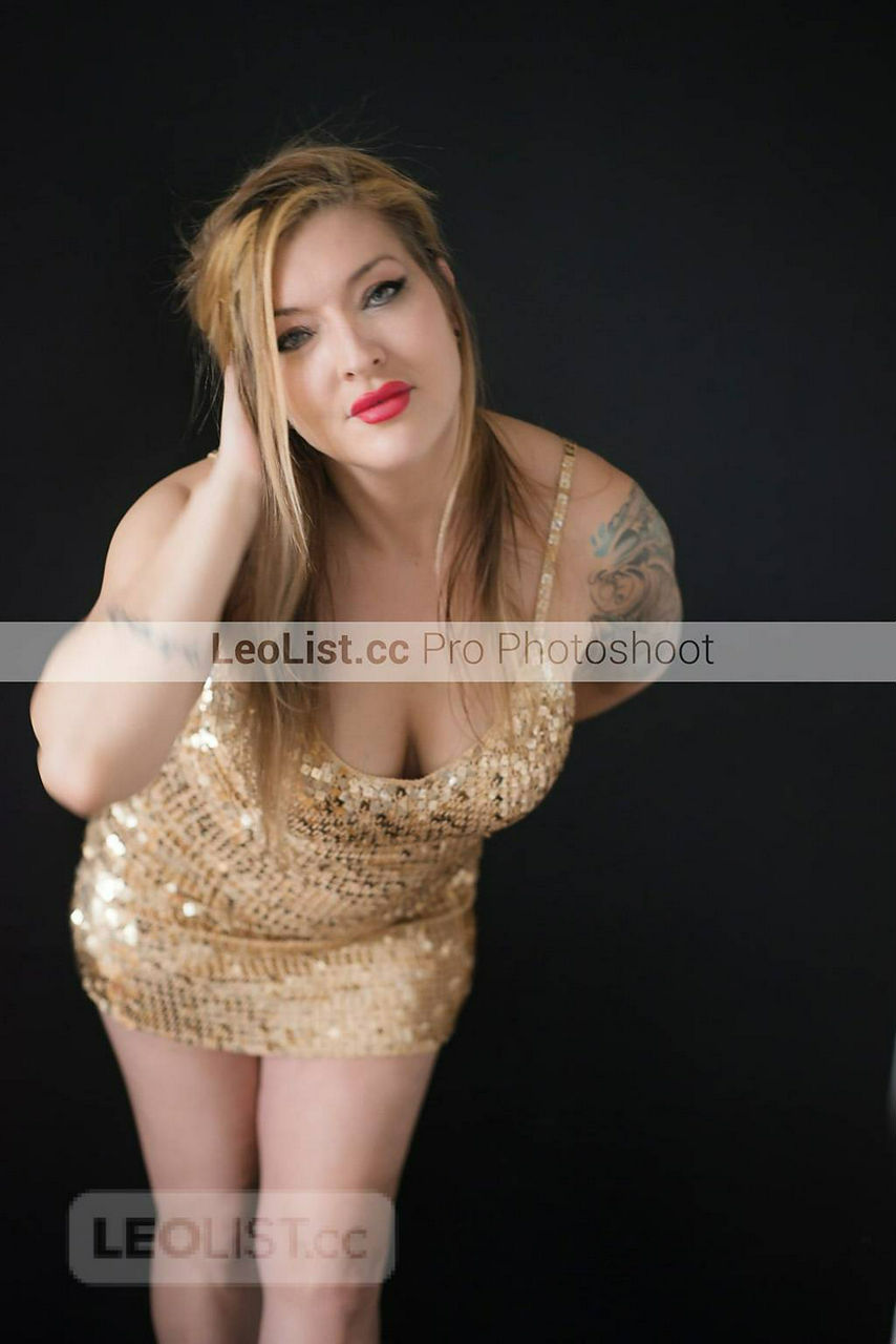 Escorts Vancouver, British Columbia Lactation w/ Kay