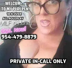 Escorts New Haven, Connecticut MILF Mature  Tall PLUMP BUSTY