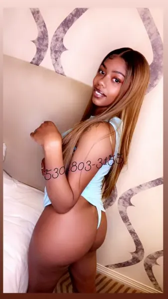 Escorts Des Moines, Iowa Sexy Bella