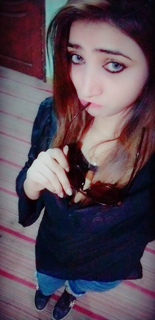 Escorts Al Fujairah City, United Arab Emirates Sangeeta Indian Girl