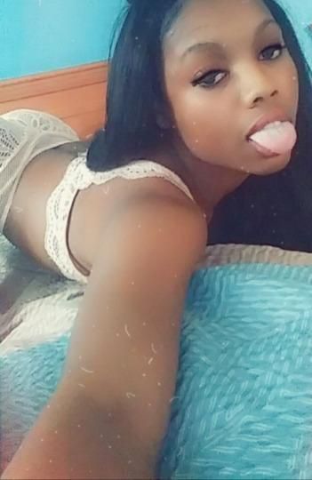 Escorts Florence, South Carolina Im Horny Ebony Queen💖Ready For Hookup💦 InCall💦 OutCall💖🚘 CAR FUN