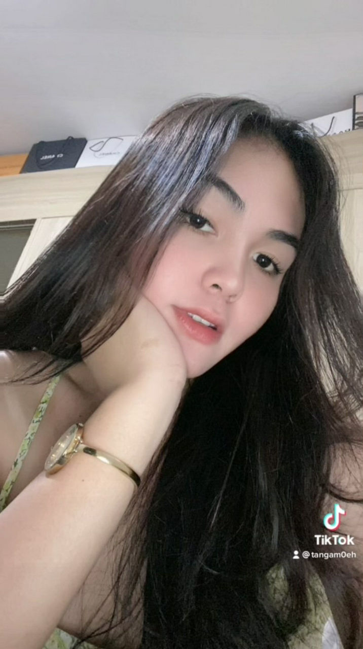 Escorts Makati City, Philippines Sweet 19 Cristine