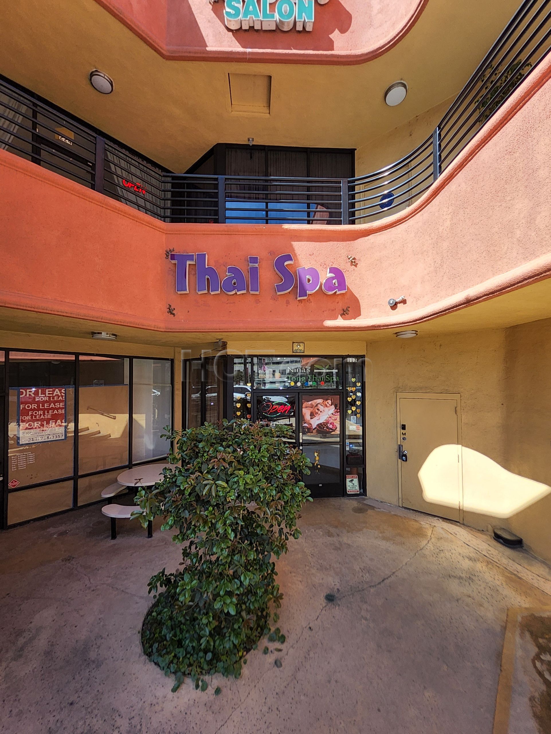 Encino, California Nina's Tong Thai Spa