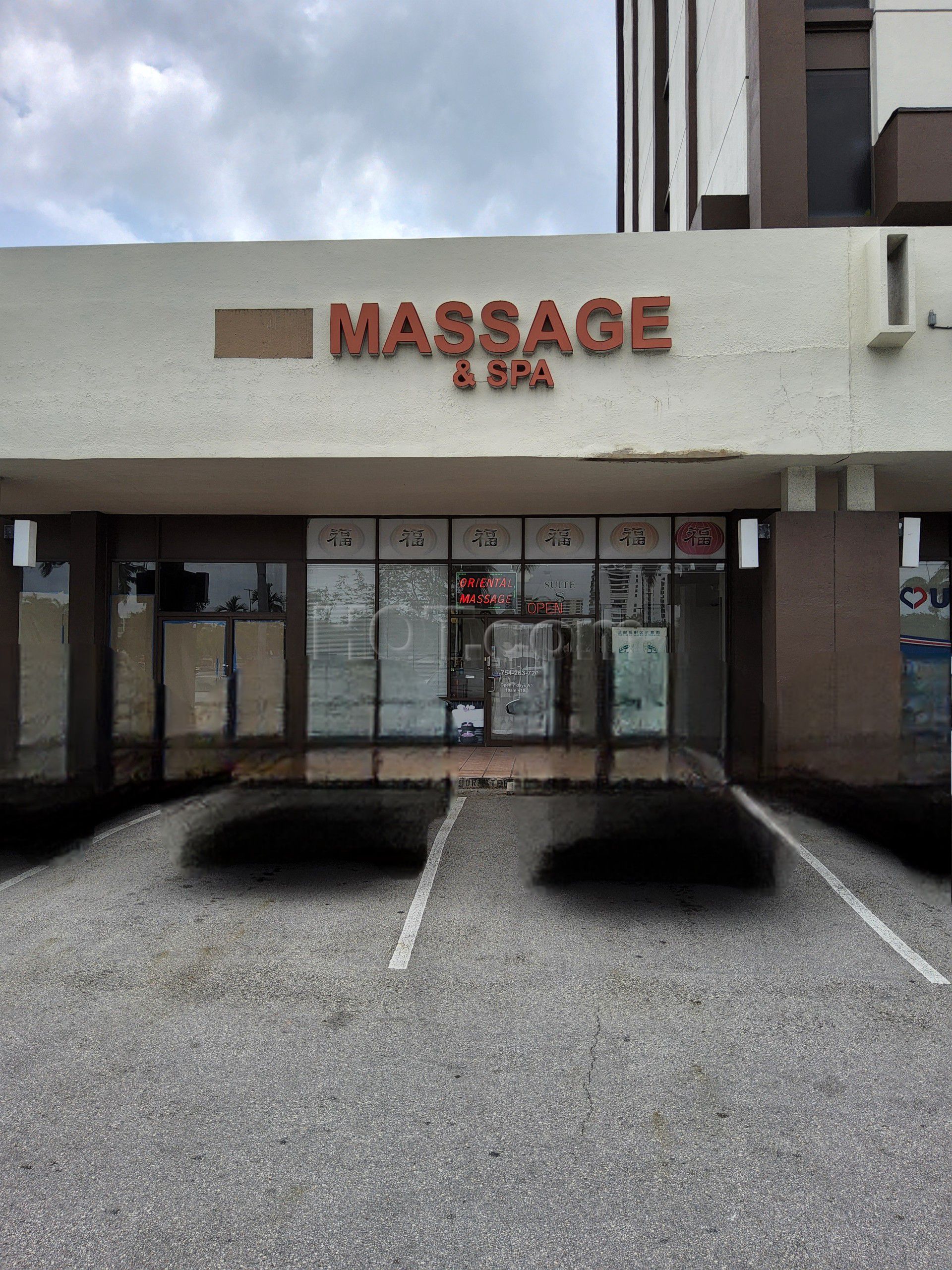 Hallandale Beach, Florida a Golden Massage & Spa