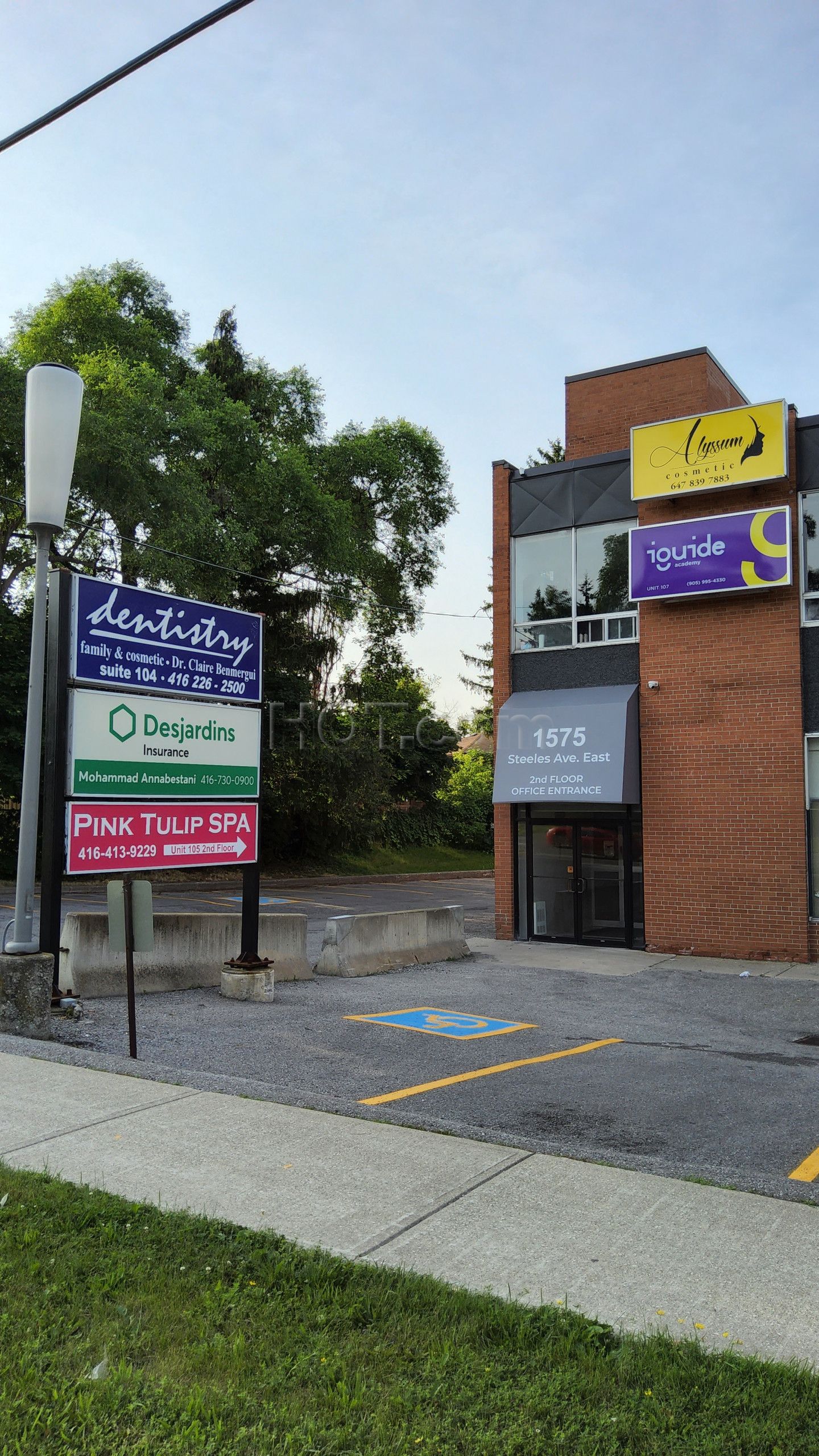 North York, Ontario Pink Tulip Spa