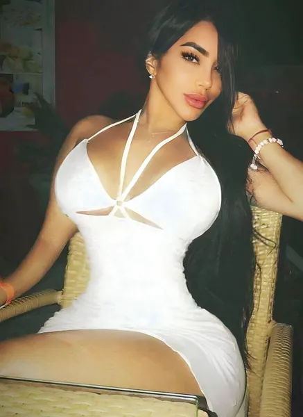 Escorts Dubai, United Arab Emirates Bella