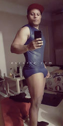 Escorts Lille, France Kalian masseur