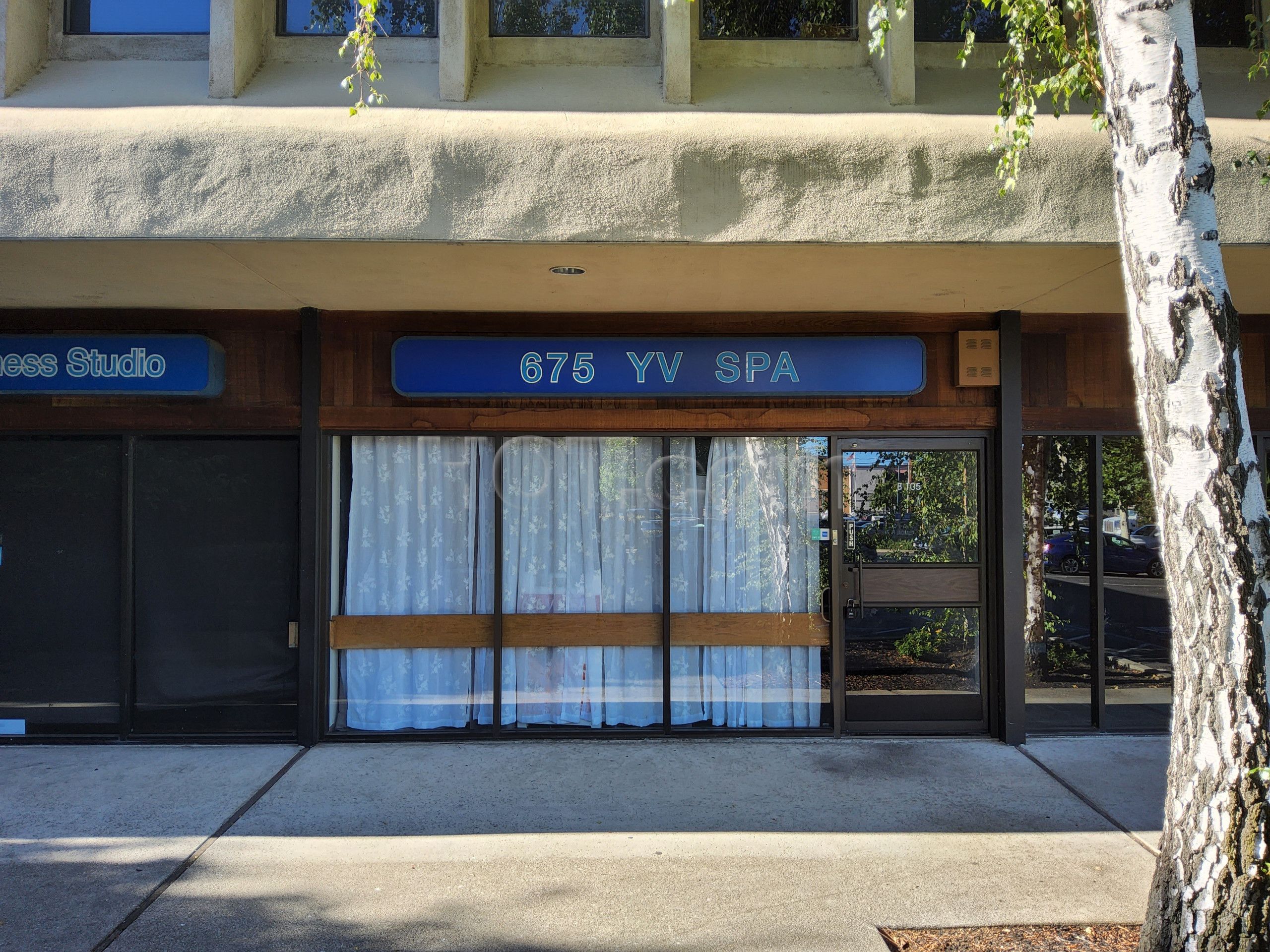 Walnut Creek, California 675 Yv Spa