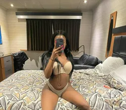 Escorts Winnipeg, Manitoba Mia