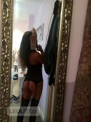 Escorts London, Ontario Hot and sweet girl in town (WhatsApp for fast reply)