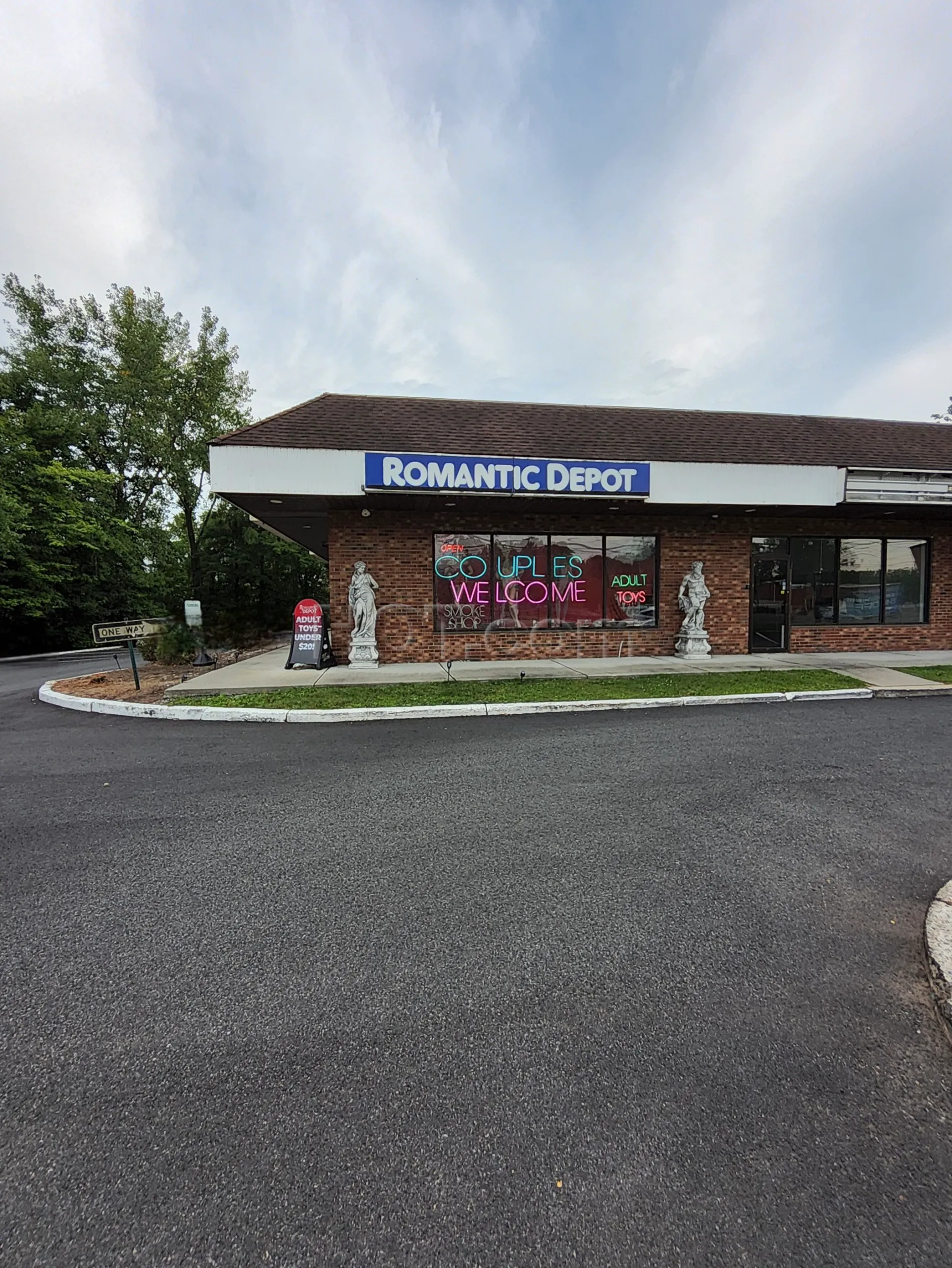 West Nyack, New York Romantic Depot