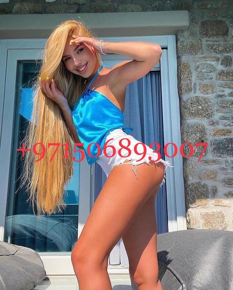 Escorts Dubai, United Arab Emirates CHLOE 19 Years Old