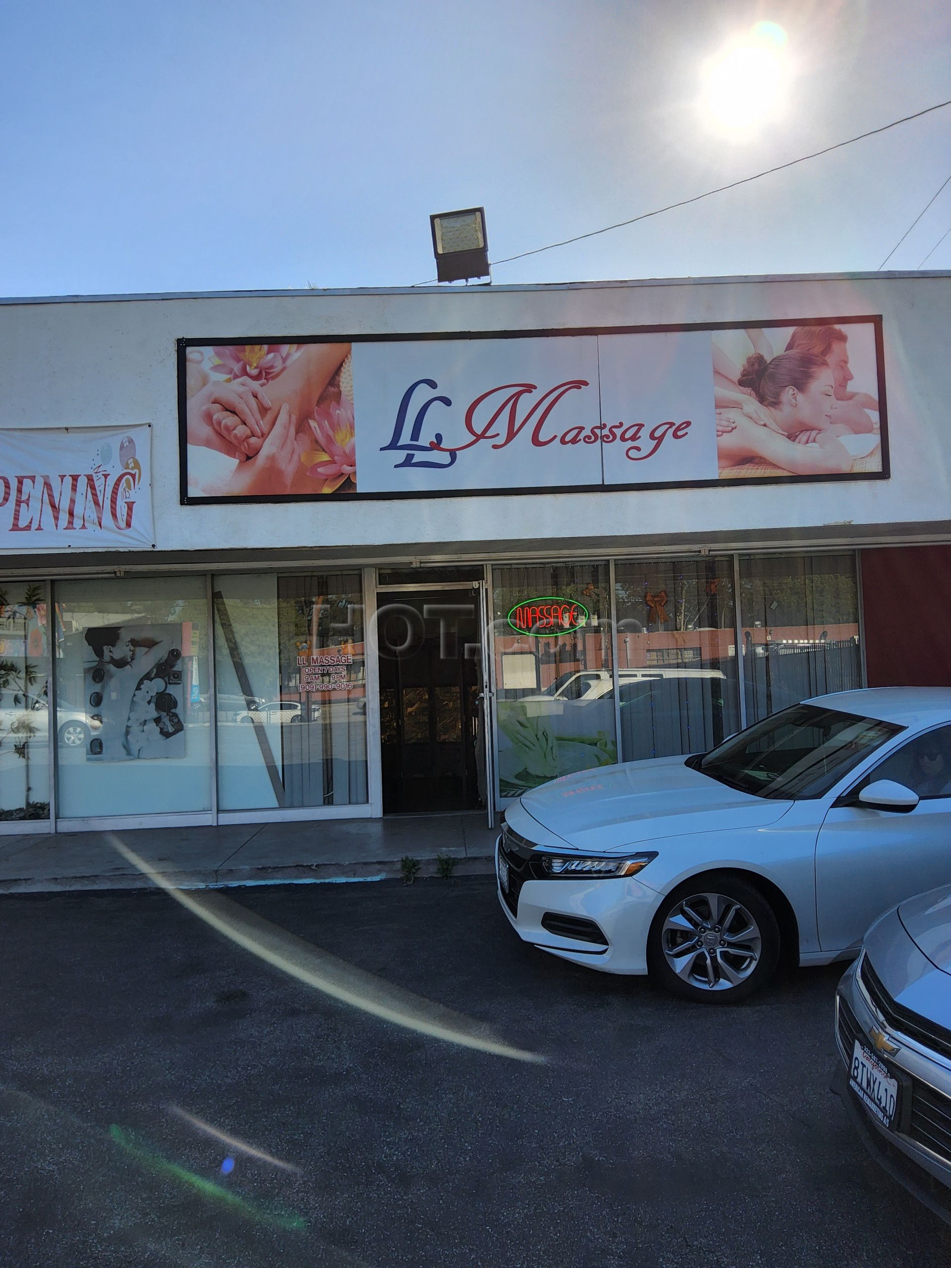 Monterey Park, California Ll Massage