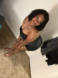 🤤💦 Yummy Thick Curlyhead 🥰😘 Treat Yourself🍫🍭 Sweet Sexy Freaky n