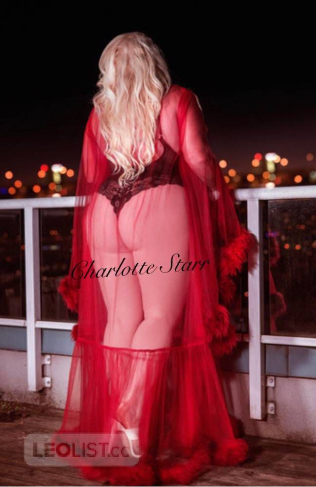 Escorts Edmonton, Alberta Charlotte Starr