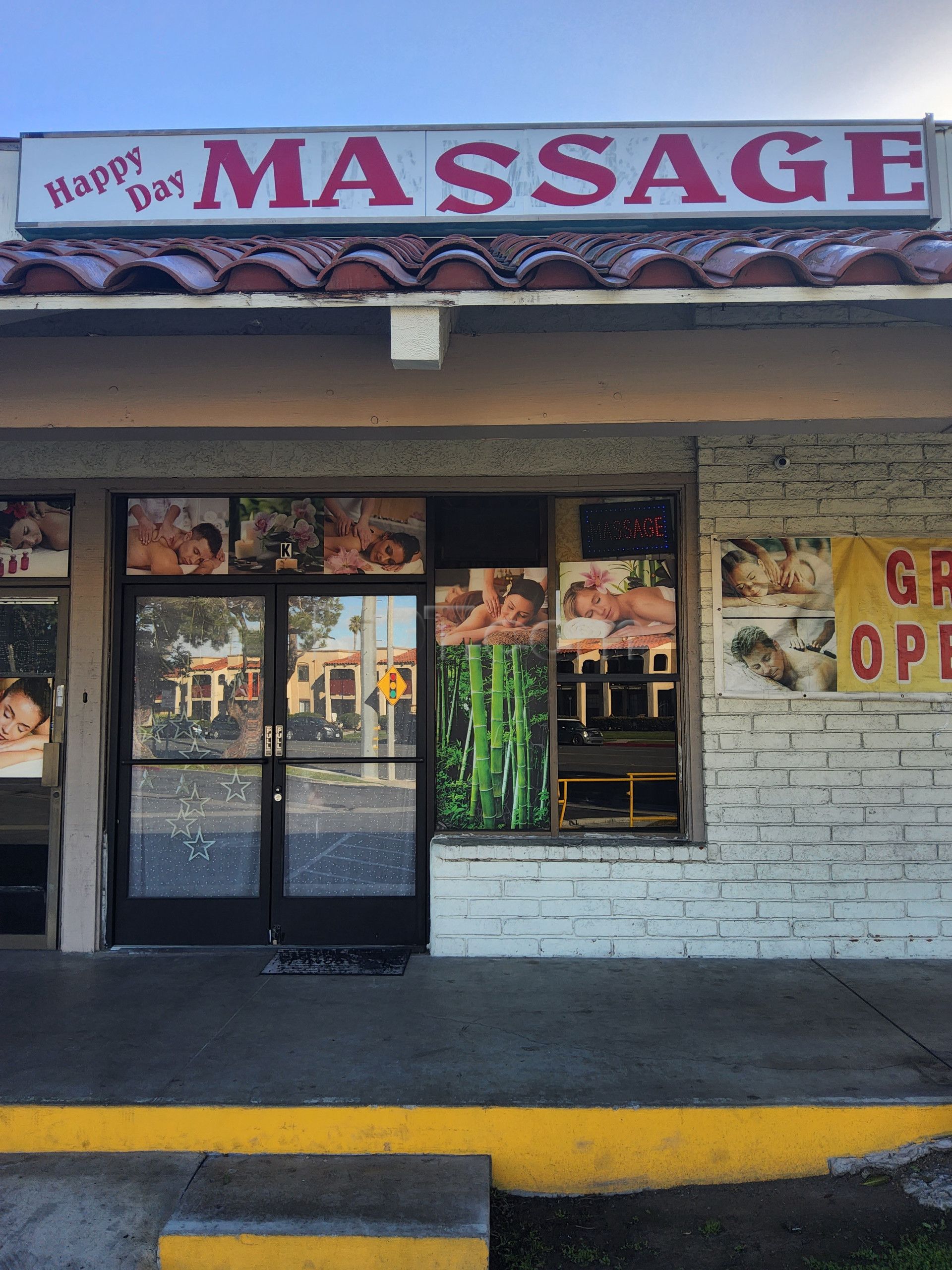 Tustin, California Happy Day Massage