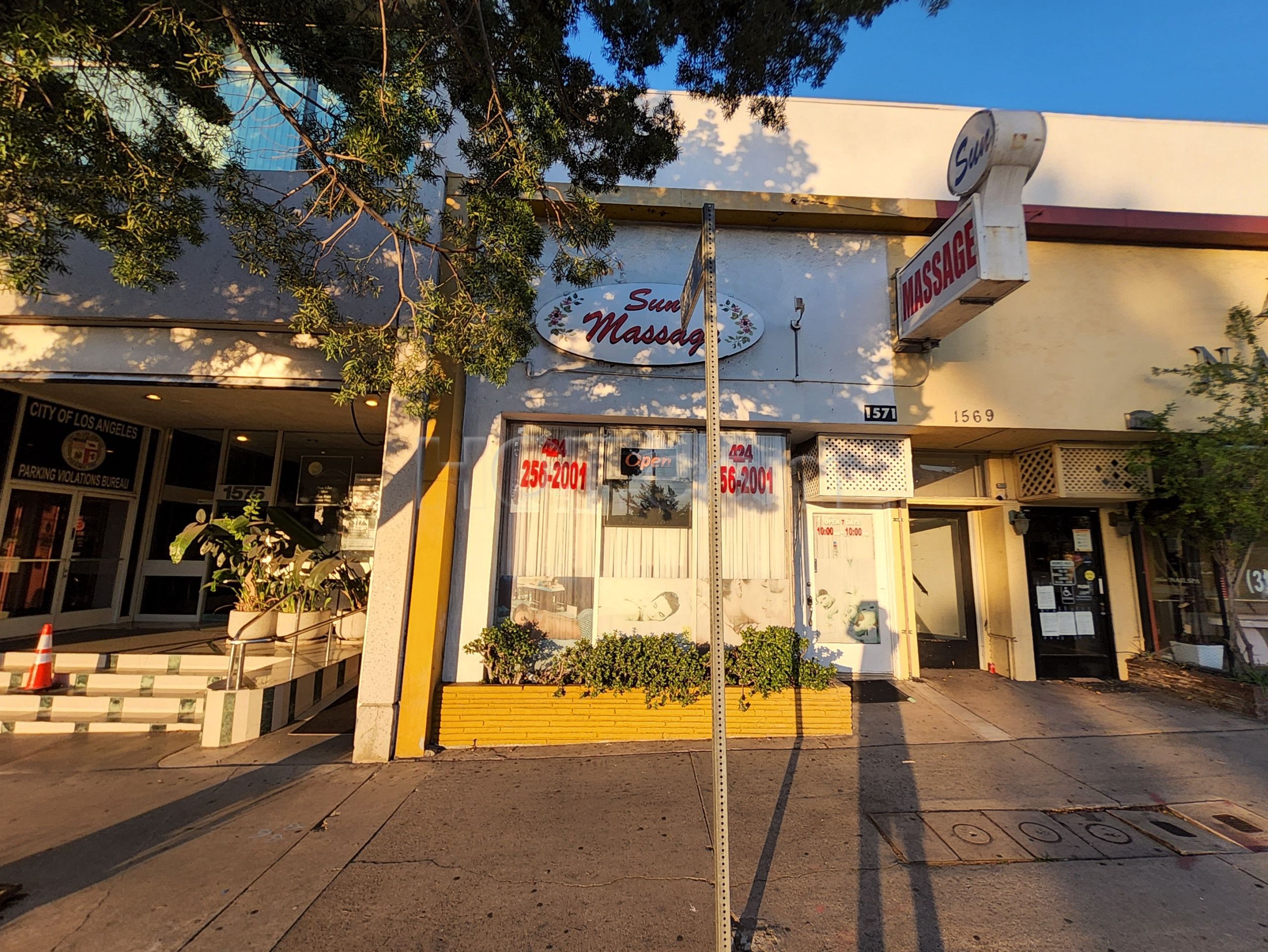 Los Angeles, California Sun Massage