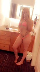 Escorts Oakland, California New in town YOUR WET FANTASY! INCALL, OUTCALL CARDATES  29 -