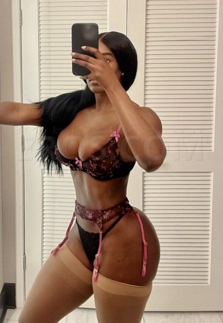 Escorts Fresno, California ☞ ChanelLove Hot Chocolate Exotic DominatorFresno, US -