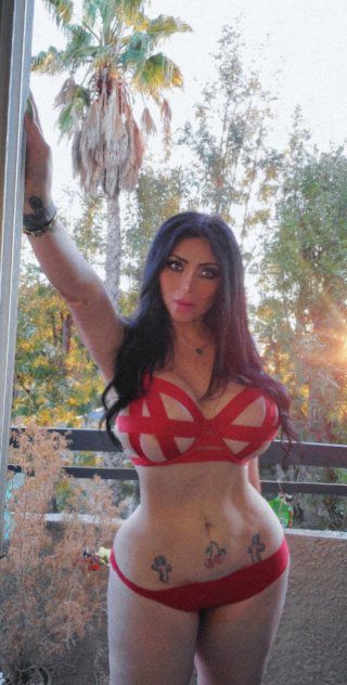 Escorts Palmdale, California Salmah