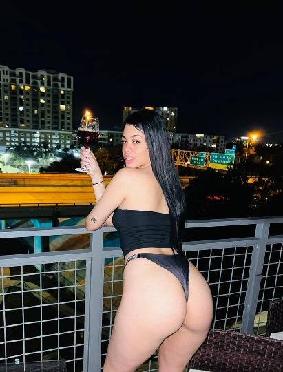 Escorts Fort Myers, Florida cuban girl latina