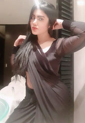 Escorts Dubai, United Arab Emirates Busty Indian Komal