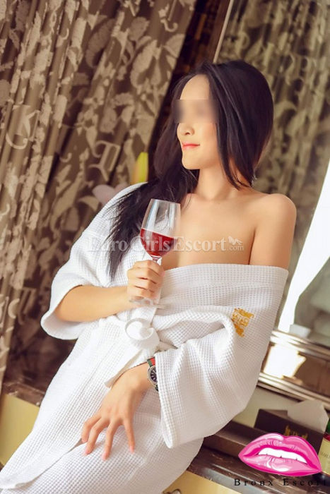 Escorts Bangkok, Thailand Alysa