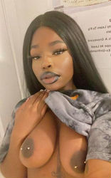 Escorts The Bronx, New York Sweet Sexxy Beautyfull Ebony girl.You Can enjoy Secret fuck Incall/Outcall/Car🚗Date.Available/.